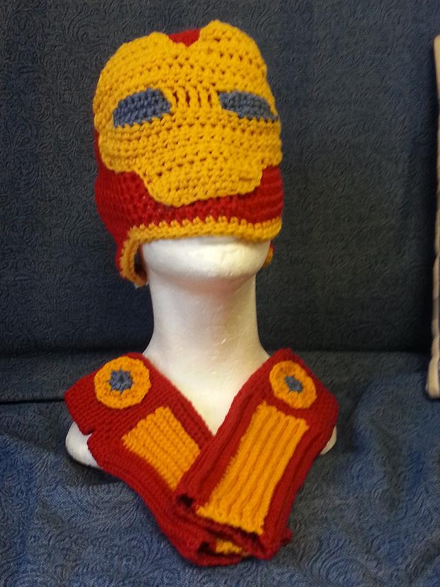 Iron man hat and wristers Needleworking Project by Crochetblues