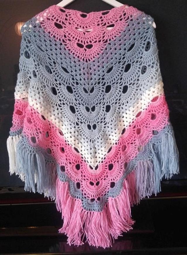 Virus Meets Granny Shawl - Needleworking Project by Lcbax - Craftisian