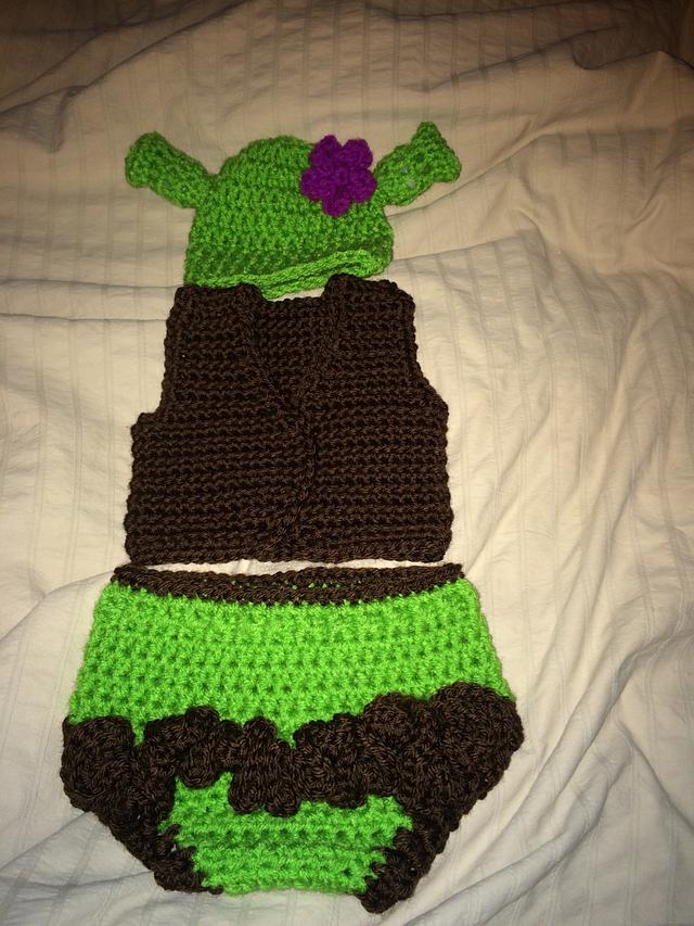 Baby girl shrek Needleworking Project by Keri Craftisian