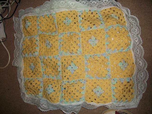 crochet-blanket-needleworking-project-by-mobilecrafts-craftisian