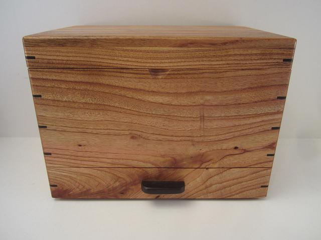 boot polish box