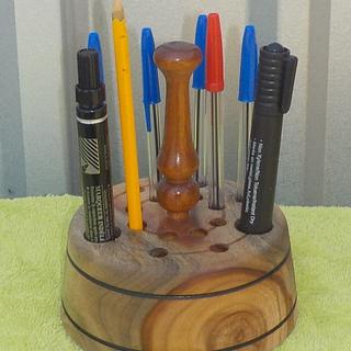 PENCIL & PEN HOLDER - Woodworking Project by Sam Shakouri PENCIL & PEN HOLDER - Woodworking Project by Sam Shakouri