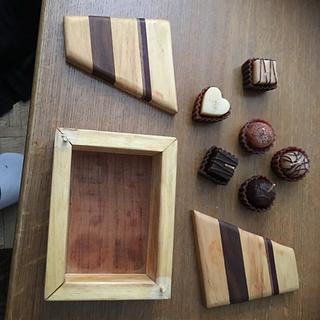 Gift box with a bonus - Woodworking Project by David A Sylvester Gift box with a bonus - Woodworking Project by David A Sylvester