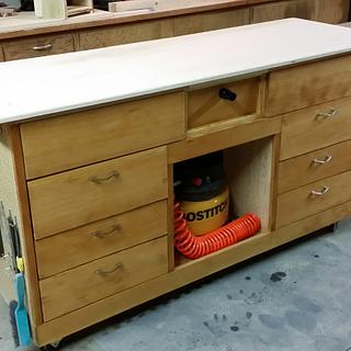 Mobile workstation with built-in downdraft box - Woodworking Project by 7Footer Mobile workstation with built-in downdraft box - Woodworking Project by 7Footer
