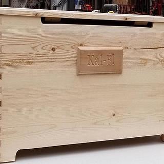Dovetailed toy chest - Woodworking Project by a1jim Dovetailed toy chest - Woodworking Project by a1jim