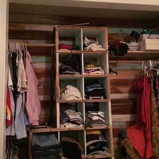 Closet lined with pallet wood - Woodworking Project by GreenwoodRuss Closet lined with pallet wood - Woodworking Project by GreenwoodRuss