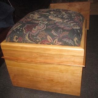 Combination Ottomans / TV tables (with video) - Woodworking Project by Craftsman on the Lake Combination Ottomans / TV tables (with video) - Woodworking Project by Craftsman on the Lake