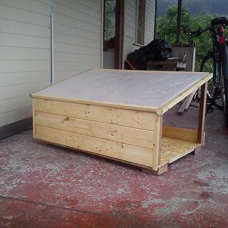 Feral cat shelter - Woodworking Project by Wolf (& Rabbit!) Feral cat shelter - Woodworking Project by Wolf (& Rabbit!)