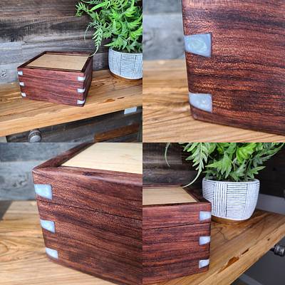 Valet box with bubinga and white epoxy dovetails - Project by SmokeAndSand