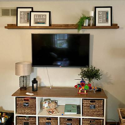 Simple over-TV shelf - Project by horstbc