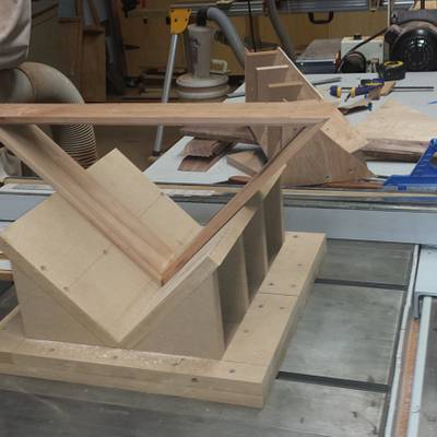 Flag box spine jig (two jigs in one) - Project by Petey