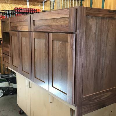 Master Bath Vanity Cabinet - Project by dacabinetguy
