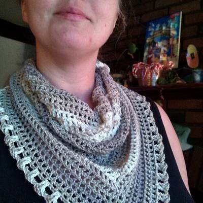 Cleavage cover scarf - Project by Momma Bass
