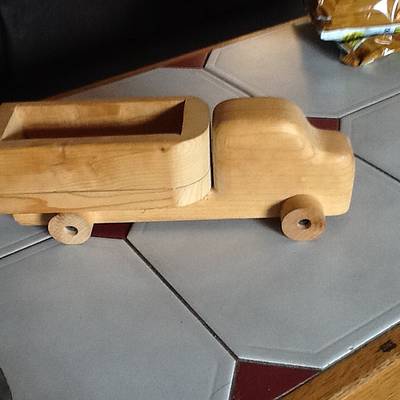 Toy truck - Project by Thorreain