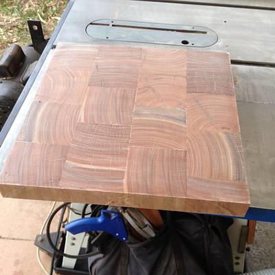 End Grain Chopping block and Fence Posts - Project by RobsCastle