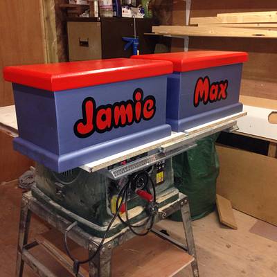 Small personalised toy boxes - Project by iGotWood