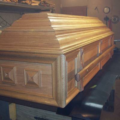 casket - it worked  - Project by Wheaties  -  Bruce A Wheatcroft   ( BAW Woodworking) 