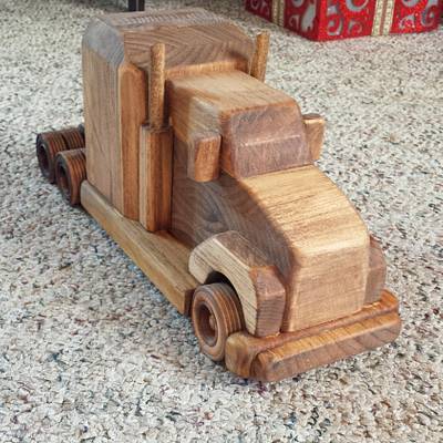 Wooden toy rig w/flatbed - Project by Nate Ramey