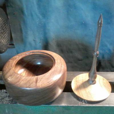Lidded bowl with finial  - Project by Monchichi