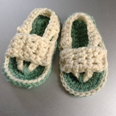 Baby Flip Flops  {Whistle and Ivy} - Project by MsDebbieP
