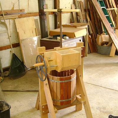 Apple cider press - Project by Jeff Smith