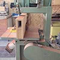 Hitachi CB75F bandsaw