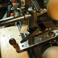 Perfect Circle Jig for the Wood Lathe