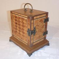 A small Japanese chest - Kodansu