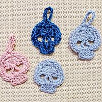 Quick and Easy Halloween Crochet Skull Charms  - Project by rajiscrafthobby