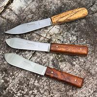 Traditional fixed blade knives