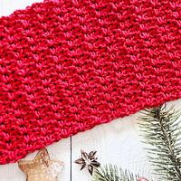 Simple Rustic Christmas Crochet Table Runner - Project by rajiscrafthobby