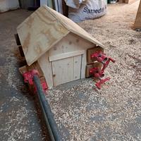 SNOOPY NEWSPAPERS BOX-HOUSE