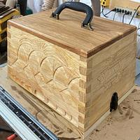 Storage box for pen squaring sander - Project by Dave Polaschek