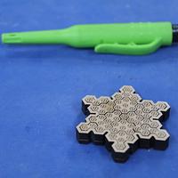 Hexy Jigsaw Snowflake (Any one for Naughts and Crosses?). - Project by LIttleBlackDuck