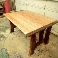 Columbia dinning table  - Project by Brian Anderson 