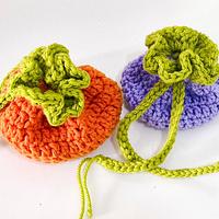 Easy Crochet Halloween Candy Bag Pattern -  Easy Drawstring Candy Pouch - Project by rajiscrafthobby