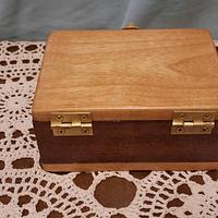 BASIC KEEPSAKE BOX WITH HINGED LID