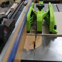 Bow  Expandable Push Shoe.