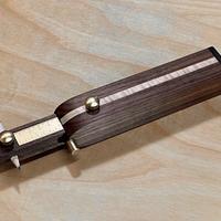 Marking Gauge for curves 