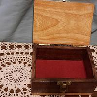 BASIC KEEPSAKE BOX WITH HINGED LID