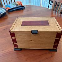 Keepsake Box with Mitered Dovetail Joints