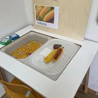 KIDS STORAGE TABLE