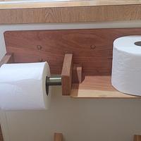 Toilet paper holder