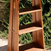 Trapezoidal A&C style shelf - Project by SplinterGroup