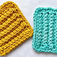 Cozy Autumn Crochet Trivet in Cotton Macrame Cord - Project by rajiscrafthobby