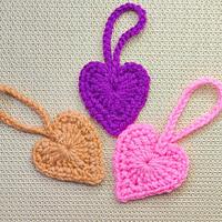 How To Make A Quick Crochet Heart Charm - Project by rajiscrafthobby