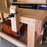 Another workbench vise