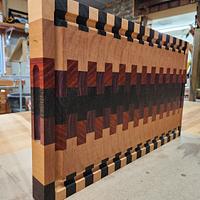 End grain cutting board
