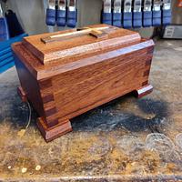 MY MOMS URN 