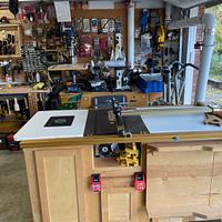 Table Saw and Router Table surround - Project by RyanGi